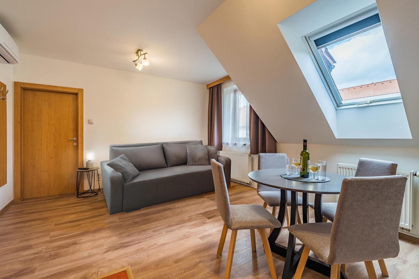 Apartman Solaris Кийов Екстериор снимка